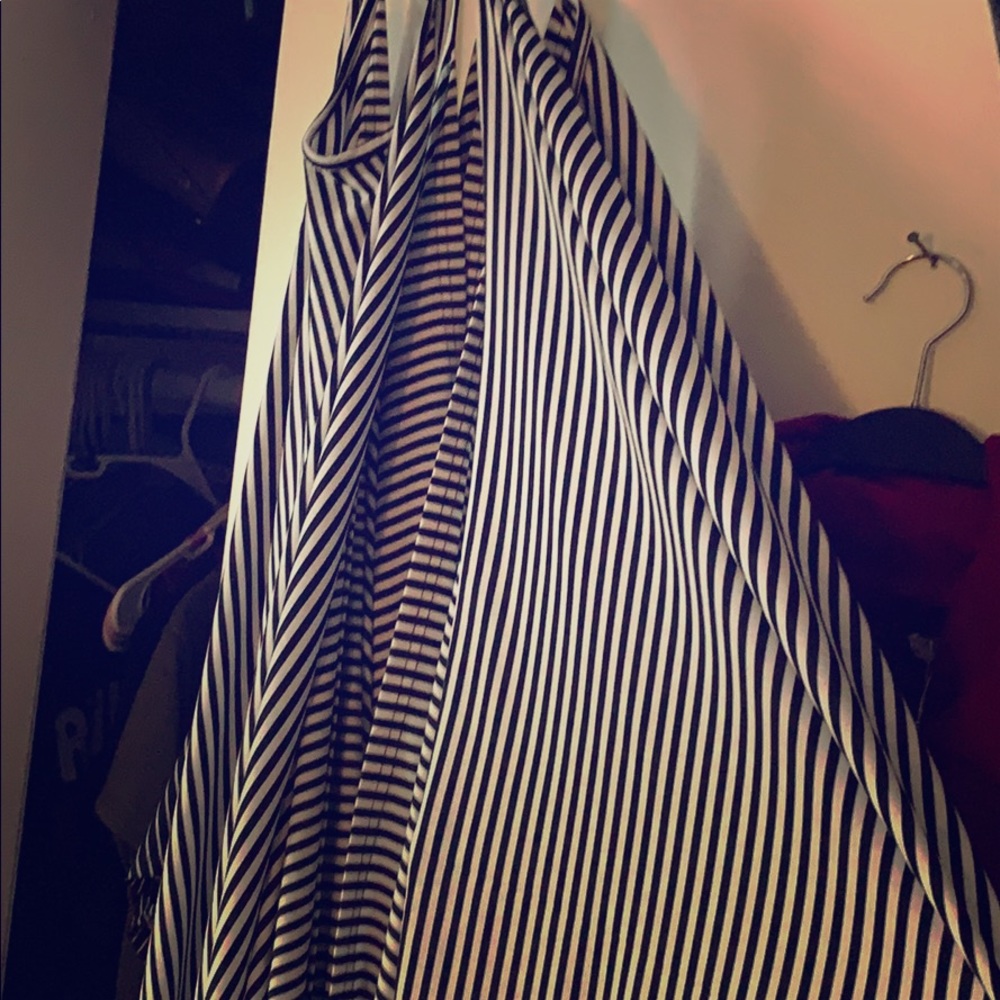 Sleeveless Strip dress